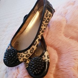 Anne Klein flex flats